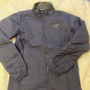 Arc'teryx Men's Atom SV Insulated Jacket Dark Blue Performance Jacket